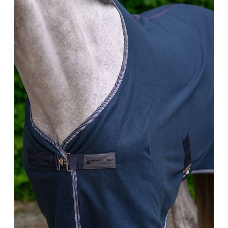 Coperta in pile economic con cinghie incrociate - immagine 2